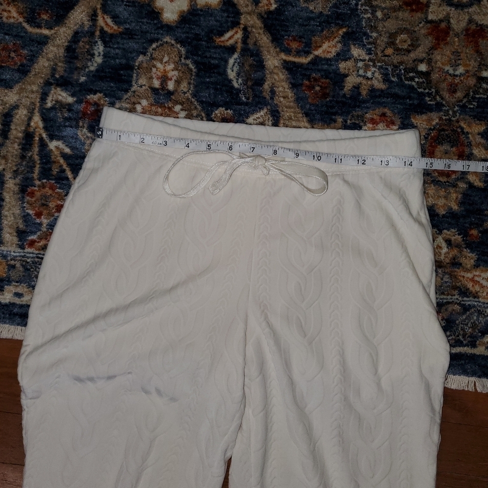 Cupcakes & Cashmere Ivory Knit Joggers - Picture 6 of 11